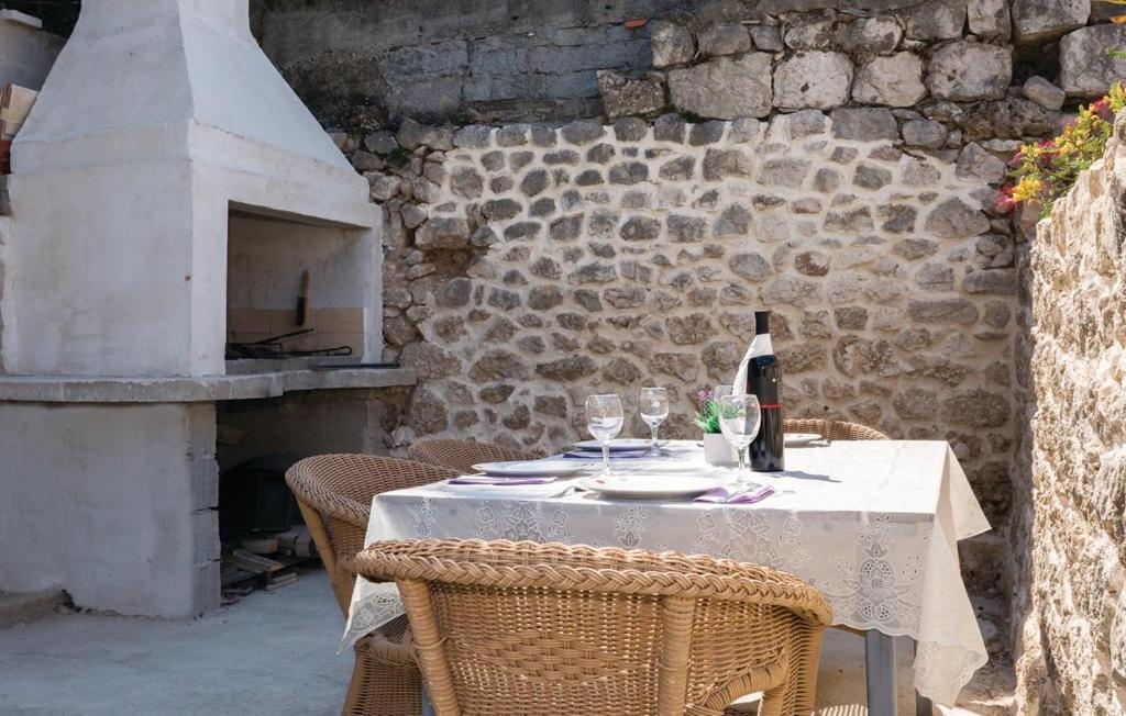 Vacation Apartments Feniks Tučepi المظهر الخارجي الصورة