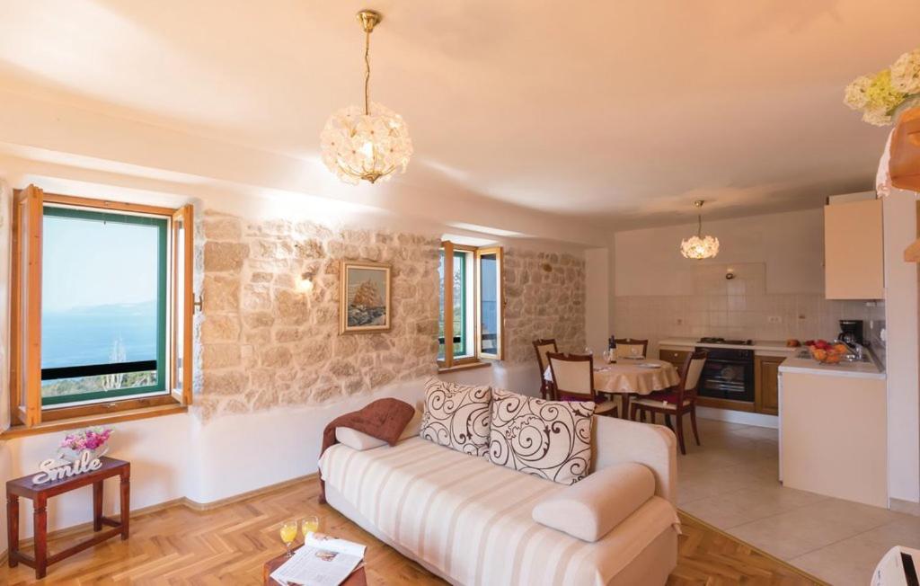 Vacation Apartments Feniks Tučepi المظهر الخارجي الصورة
