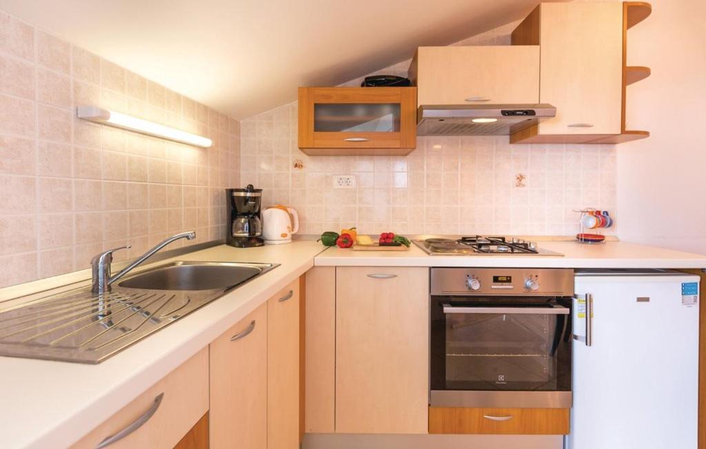 Vacation Apartments Feniks Tučepi المظهر الخارجي الصورة
