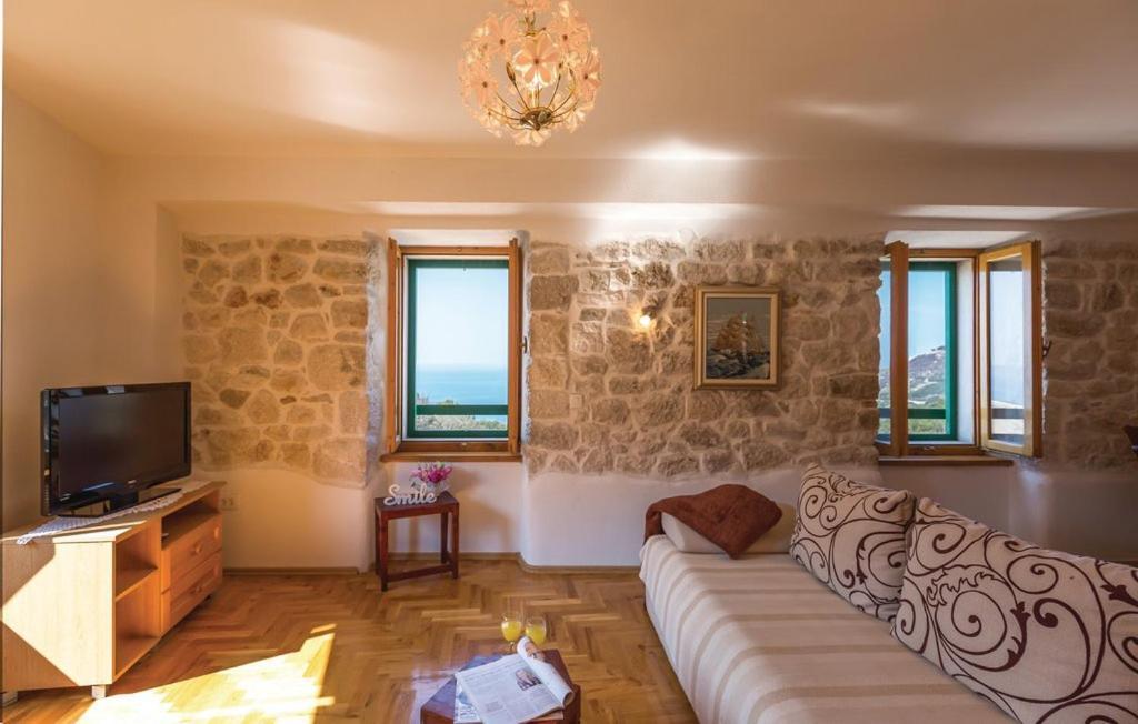 Vacation Apartments Feniks Tučepi المظهر الخارجي الصورة