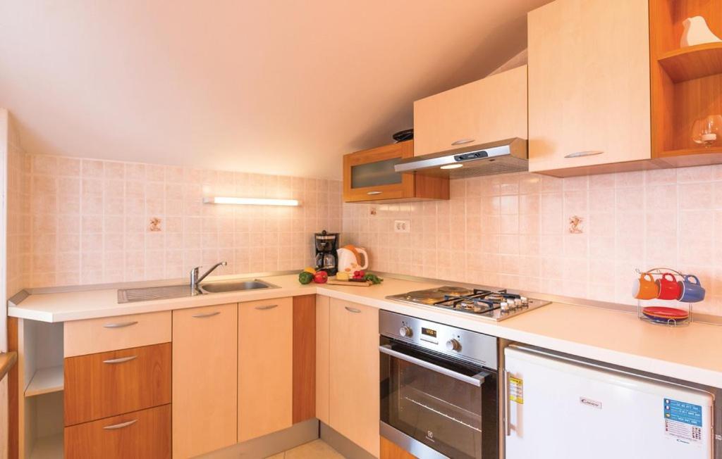 Vacation Apartments Feniks Tučepi المظهر الخارجي الصورة