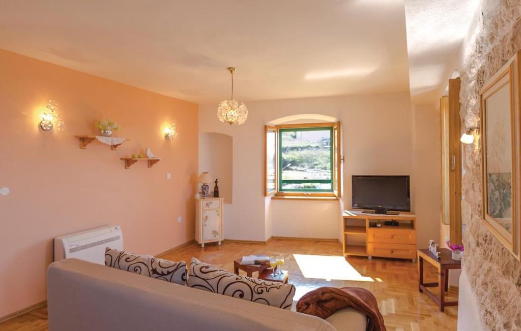 Vacation Apartments Feniks Tučepi المظهر الخارجي الصورة