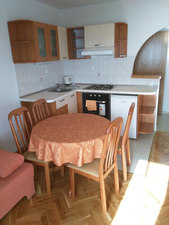 Vacation Apartments Feniks Tučepi الغرفة الصورة