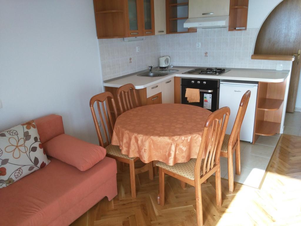 Vacation Apartments Feniks Tučepi المظهر الخارجي الصورة